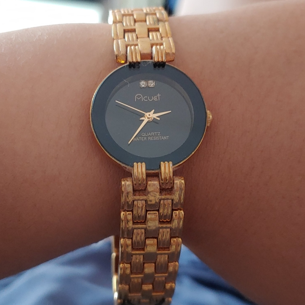 Acuet Watch - Picture 2 of 2
